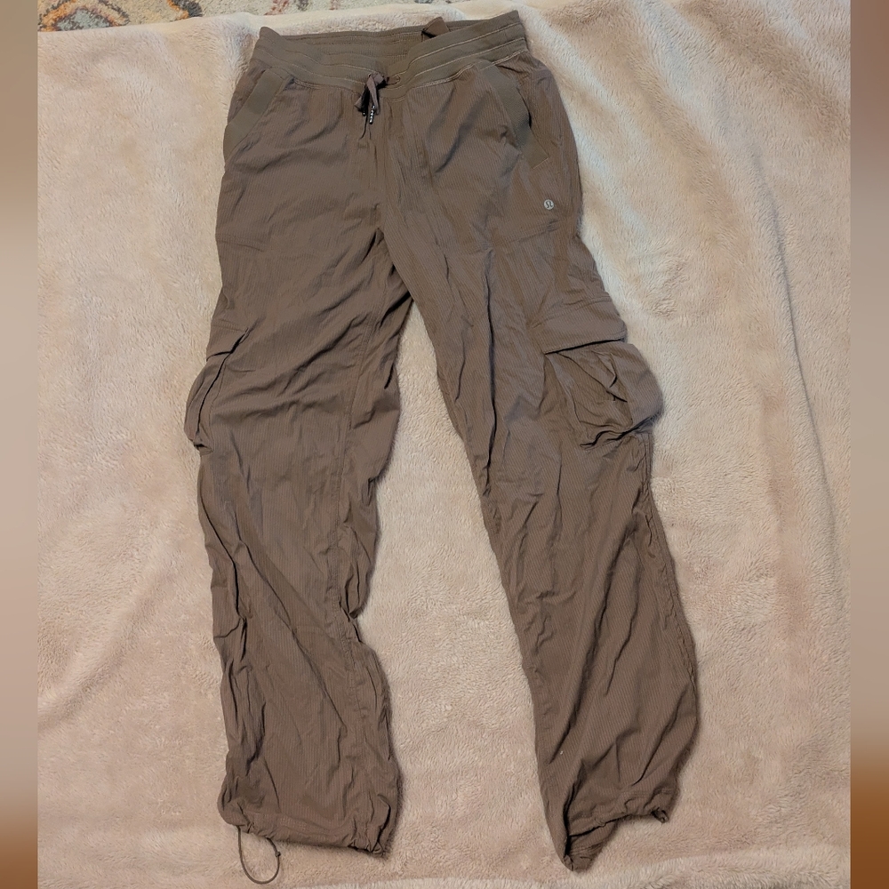 lululemon athletica women's utility jogger pants in taupe